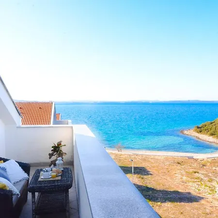 Apartment Success Luxury