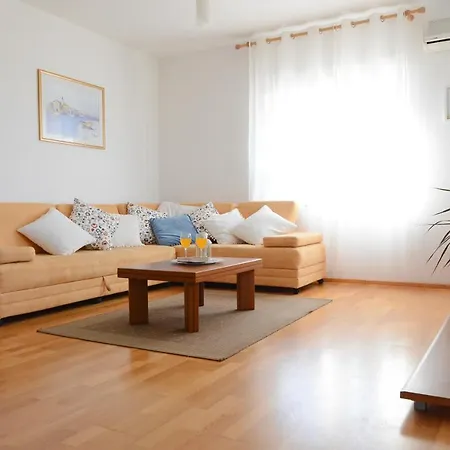 Apartment Success Luxury